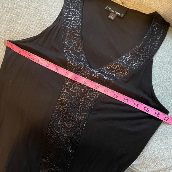 3/$18. 🌼Cynthia Rowley black sequin tunic size L - Picture 8 of 12